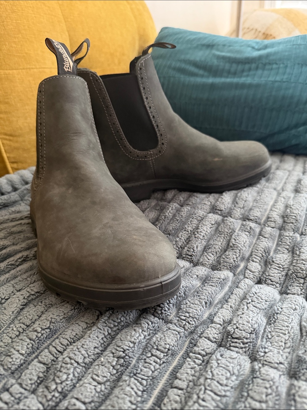 Blundstone Gray Chelsea Ankle Boots - Picture 3 of 6